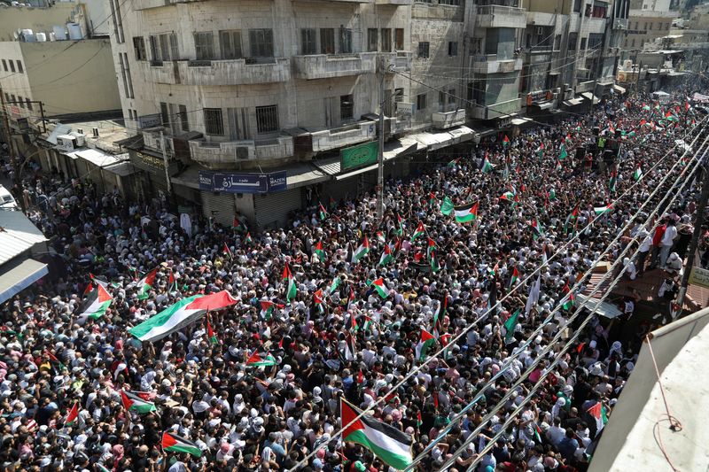 Jordan disperses pro-Palestinian protesters heading to border with West Bank