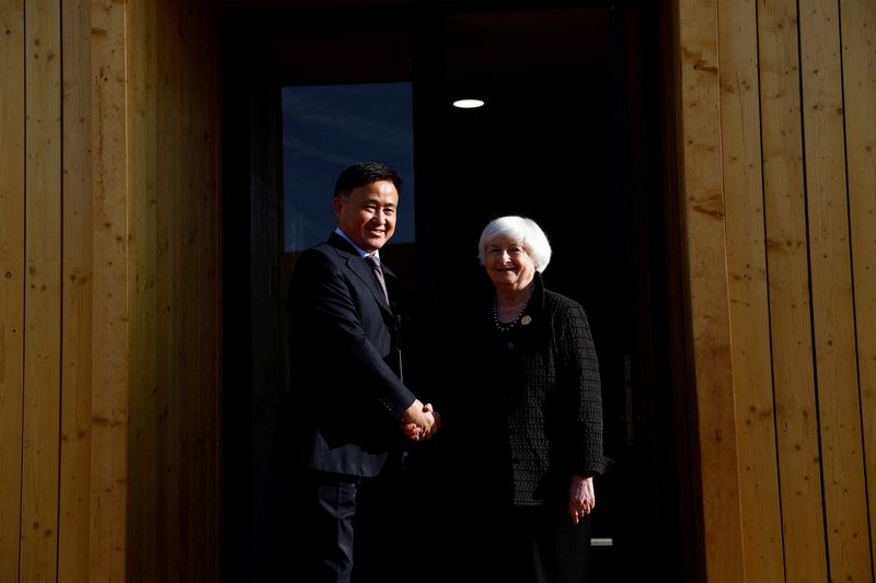 &copy; Reuters. U.S. Secretary of Treasury Janet Yellen and People’s Bank of China Governor Pan Gongsheng pose before holding a bilateral meeting on the fifth day of the annual meeting of the International Monetary Fund and the World Bank, following last month's deadly