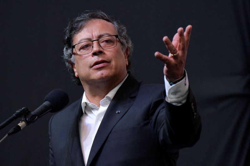 &copy; Reuters. FILE PHOTO: Colombian President Gustavo Petro speaks during an event with peace negotiators of Colombia's government and the National Liberation Army (ELN) rebels, in Bogota, Colombia August 3, 2023. REUTERS/Vannessa Jimenez/File Photo