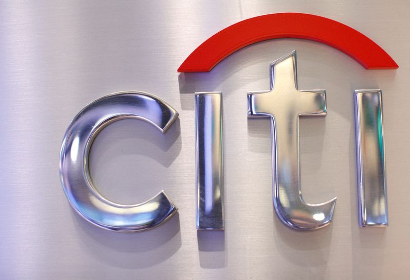 &copy; Reuters. FOTO DE ARCHIVO. Un cartel de Citi en el puesto de Citigroup en la Bolsa de Valores de Nueva York, 16 de octubre de 2012. REUTERS/Brendan McDermid