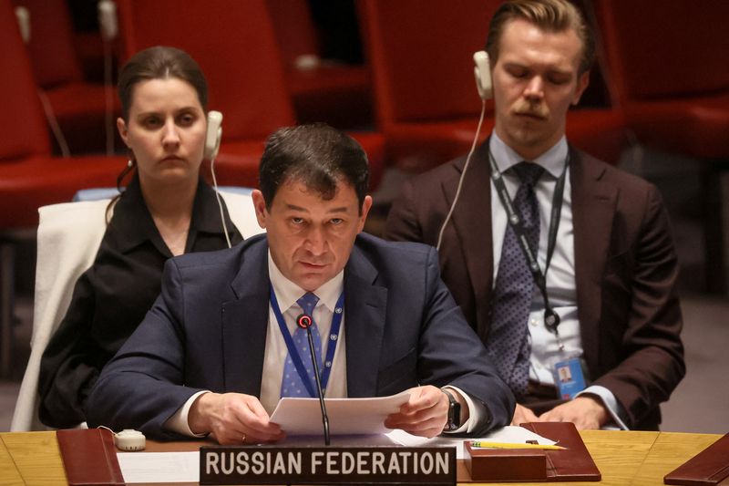 © Reuters. نائب السفير الروسي لدى الأمم المتحدة دميتري بوليانسكي في اجتماع مجلس الأمن التابع للأمم المتحدة في نيويورك يوم 17 يوليو تموز 2023. تصوير: برندان مكدرميد - رويترز.
