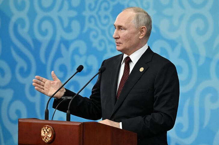 &copy; Reuters. Imagen de archivo del presidente ruso, Vladimir Putin, hablando en una conferencia de prensa tras la cumbre de líderes de la Mancomunidad de Estados Independientes en Bishkek, Kirguistán. 13 octubre 2023. Sputnik/Pavel Bednyakov/Pool vía Reuters. ATENC