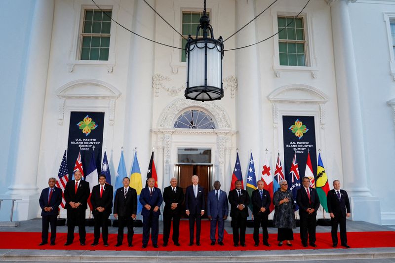 &copy; Reuters. FILE PHOTO: U.S. President Joe Biden poses with leaders from the U.S.- Pacific Island Country Summit, New Caledonia's President Louis Mapou, Tonga's Prime Minister Hu'akavemeiliku Siaosi Sovaleni, Palau's President Surangel Whipps Jr., Tuvalu's Prime Mini