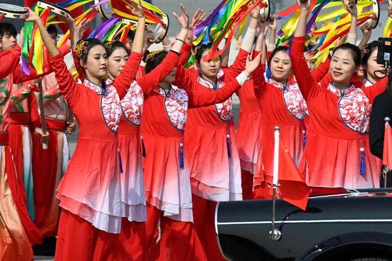 &copy; Reuters. FILE PHOTO: Performers dance to welcome Vietnam's President Vo Van Thuong at Beijing Capital International Airport ahead of the Third Belt and Road Forum in Beijing, China, October 17, 2023.     Parker Song/Pool via REUTERS/File Photo