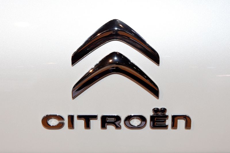 &copy; Reuters. Le logo Citroën au Salon de l'auto de Paris. /Photo prise le 30 septembre 2016/REUTERS/Benoit Tessier