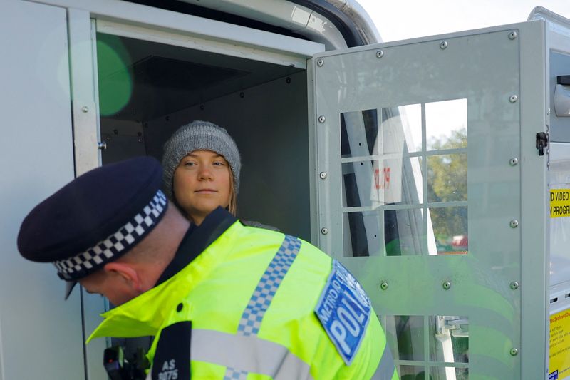 &copy; Reuters. Swedish climate campaigner Greta Thunberg is detained during an Oily Money Out and Fossil Free London protest in London, Britain, October 17, 2023. REUTERS/Clodagh Kilcoyne