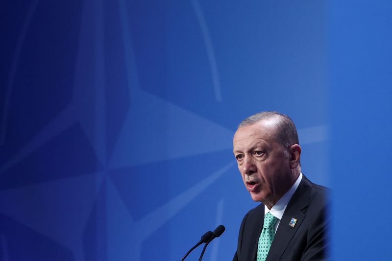 &copy; Reuters. الرئيس التركي رجب طيب أردوغان خلال مؤتمر صحفي في فيلنيوس بليتوانيا يوم 12 يوليو تموز 2023. تصوير: كاسبر بيمبل - رويترز.