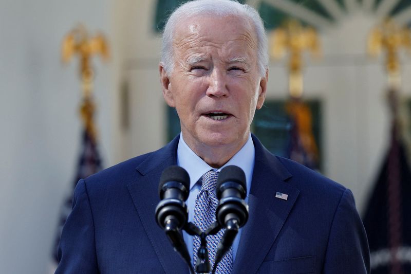 &copy; Reuters. U.S. President Joe Biden delivers remarks on his efforts to curb so-called junk fees, from the Rose Garden at the White House in Washington, U.S., October 11, 2023.  REUTERS/Jonathan Ernst/File Photo