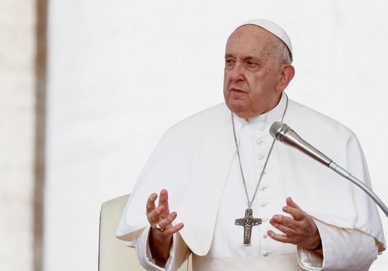&copy; Reuters. Papa Francisco durante audiência na Praça de São Pedro, no Vaticano
18/10/2023
REUTERS/Yara Nardi