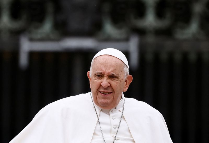 &copy; Reuters. Le pape François sur la place Saint-Pierre au Vatican. /Photo prise le 18 octobre 2023/REUTERS/Yara Nardi