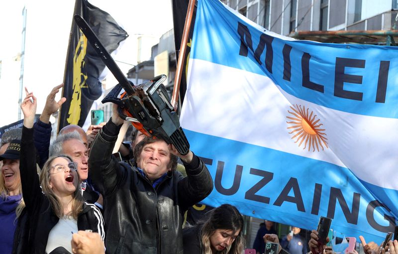 &copy; Reuters. Candidato presidencial argentino Javier Milei em ato de campanha em Buenos Aires
25/09/2023
REUTERS/Cristina Sill