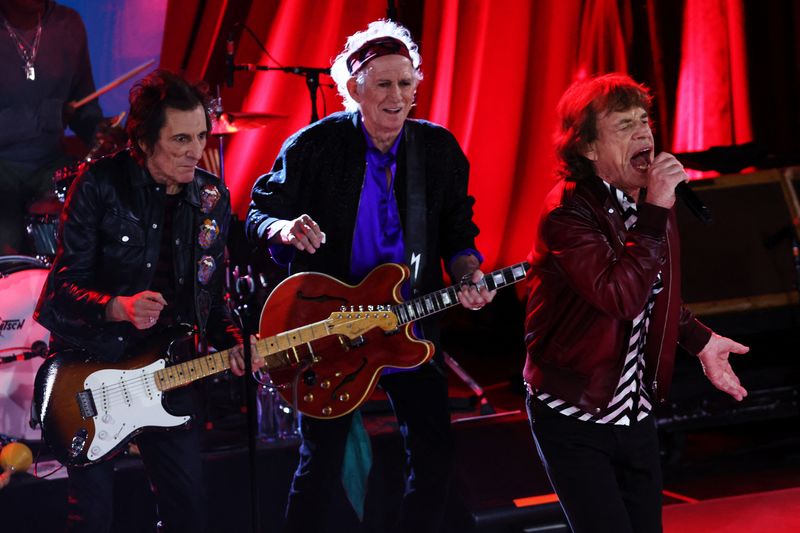 &copy; Reuters. The members of the Rolling Stones Mick Jagger, Keith Richards and Ronnie Wood perform during a private record release party of their new album "Hackney Diamonds" in New York City, U.S., October 19, 2023. REUTERS/Shannon Stapleton