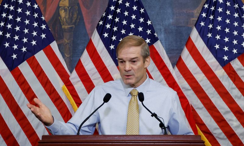© Reuters. U.S. Rep. Jim Jordan (R-OH) speaks to reporters during an early morning press conference about his continuing bid to become the next Speaker of the House of Representatives at the U.S. Capitol in Washington, U.S., October 20, 2023. REUTERS/Jonathan Ernst