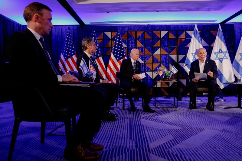 &copy; Reuters. Biden e Blinken se reúnem com o primeiro-ministro de Israel, Benjamin Netanyahu
18/10/2023
REUTERS/Evelyn Hockstein