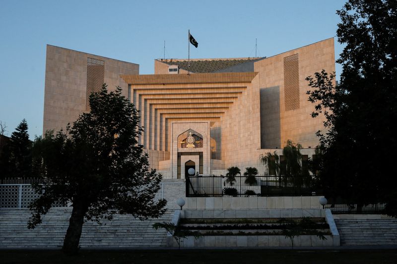 &copy; Reuters. مقر المحكمة العليا في إسلام اباد بباكستان يوم الثالث من أكتوبر تشرين الأول 2023. تصوير: أختر سومرو - رويترز.

