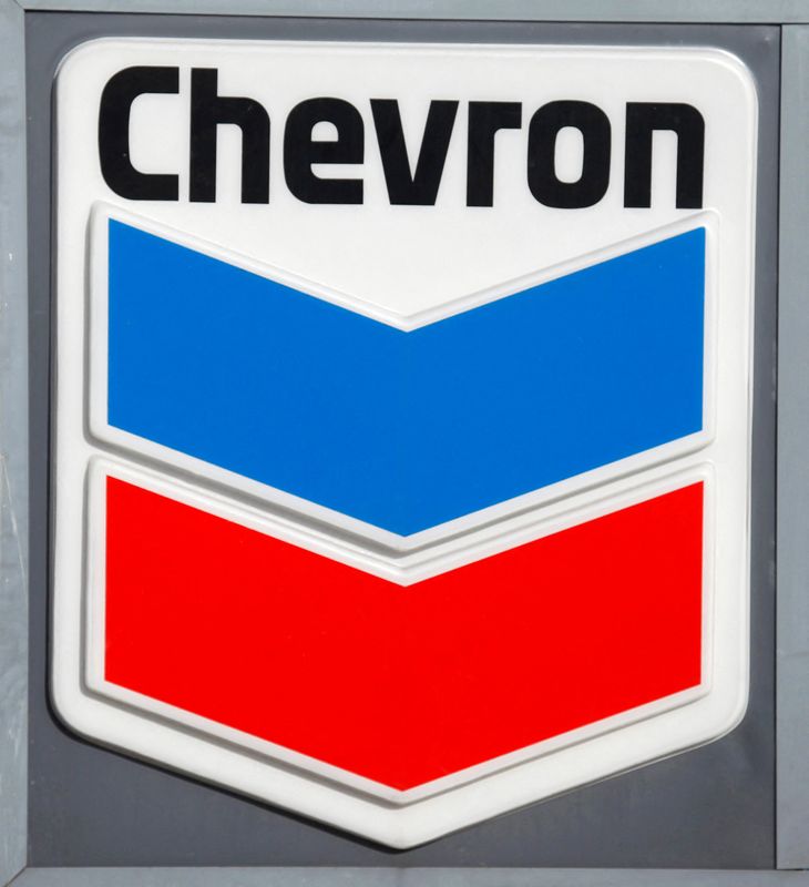 &copy; Reuters. Il logo di Chevron a Washington DC. 11 gennaio 2010.  REUTERS/Jason Reed/File Photo