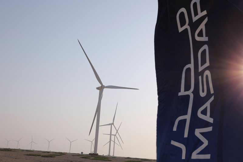&copy; Reuters. FILE PHOTO: Windmill turbines stand in Masdar's wind farm on Sir Bani Yas Island, in Abu Dhabi, United Arab Emirates, September 28, 2023. REUTERS/Amr Alfiky/File photo