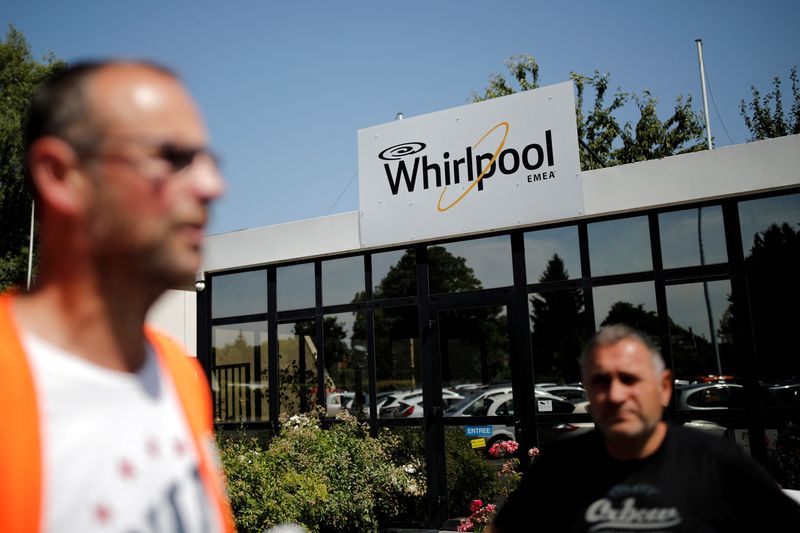 &copy; Reuters. FILE PHOTO: Employees stand at the Whirlpool company plant in the northern city of Amiens, France, June 14, 2017. Picture taken June 14, 2017. REUTERS/Benoit Tessier/File Photo