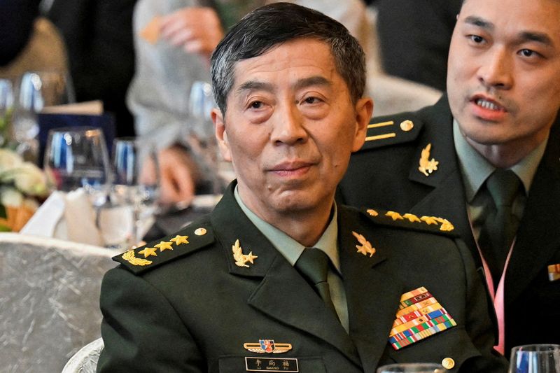 &copy; Reuters. L'ancien ministre chinois de la Défense Li Shangfu lors d'une réunion à Singapour. /Photo prise le 2 juin 2023/REUTERS/Caroline Chia