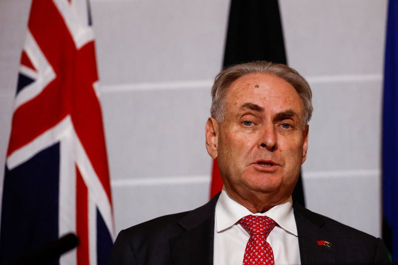&copy; Reuters. FILE PHOTO: Australia's Trade Minister Don Farrell attends a press conference following a meeting with Chinese Commerce Minister Wang Wentao, in Beijing, China May 12, 2023. REUTERS/Florence Lo/Pool/File Photo