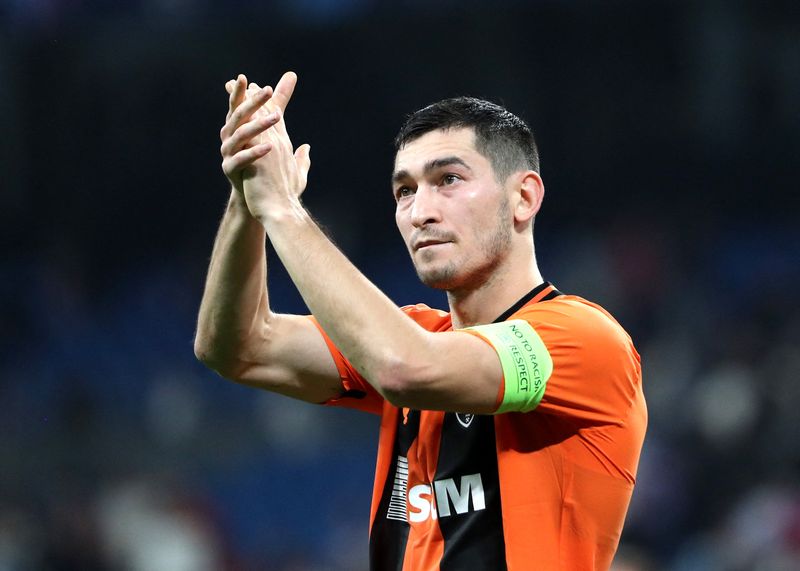 &copy; Reuters. FOTO DE ARCHIVO. Fútbol - Liga de Campeones - Grupo F - Real Madrid - Shakhtar Donetsk - Santiago Bernabéu, Madrid, España - 5 de octubre de 2022 - Taras Stepanenko, del Shakhtar Donetsk. REUTERS/Violeta Santos Moura