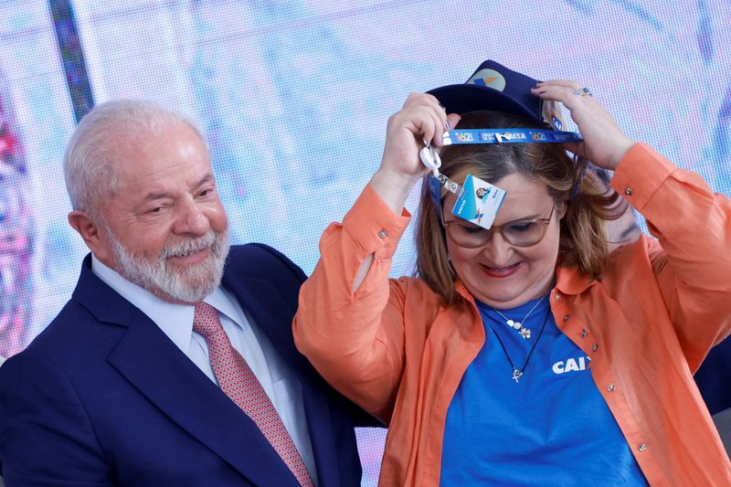 &copy; Reuters. Lula e Rita Serrano participam de cerimônia do programa "Minha Casa Minha Vida," em Brasília
13/07/2023
REUTERS/Adriano Machado