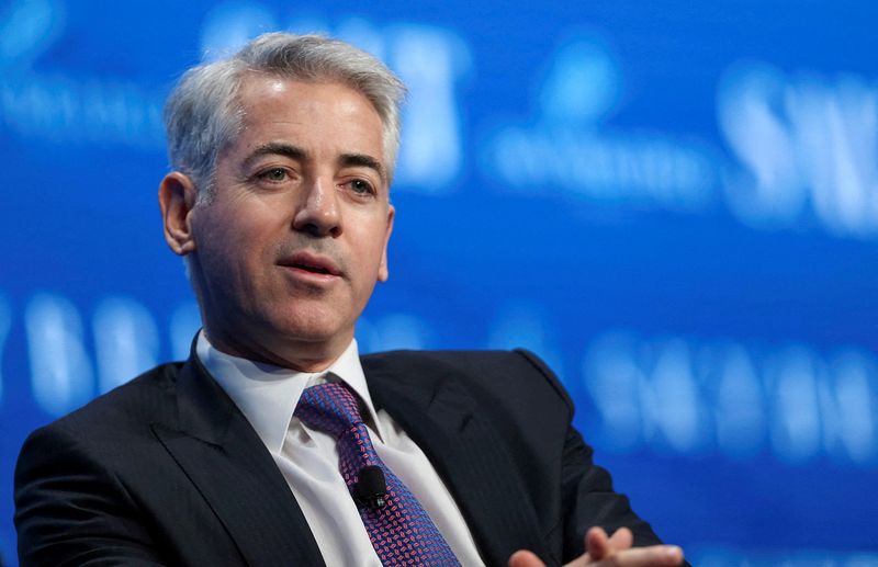 &copy; Reuters. FILE PHOTO: Bill Ackman, chief executive officer and portfolio manager at Pershing Square Capital Management, speaks during the SALT conference in Las Vegas, Nevada, U.S. May 18, 2017.  REUTERS/Richard Brian/File Photo