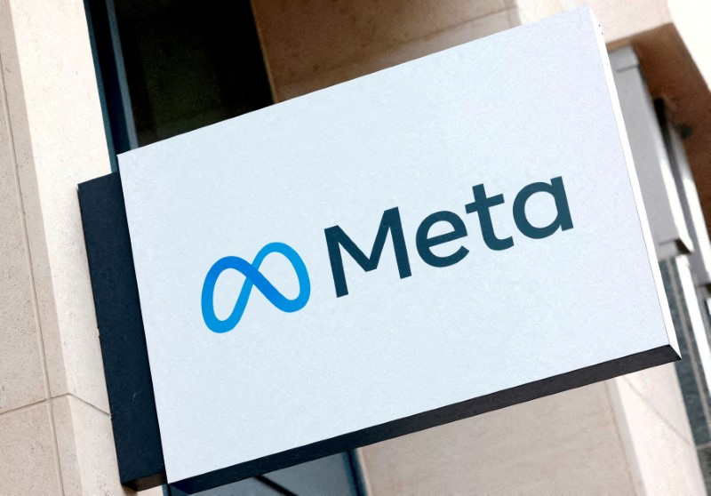 &copy; Reuters. FILE PHOTO: FILE PHOTO: The logo of Meta Platforms' business group is seen in Brussels, Belgium December 6, 2022. REUTERS/Yves Herman/File Photo