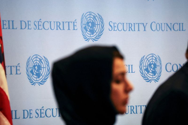 © Reuters. Reem Al Hashimy, UAE Minister of State for International Cooperation, stands during a press conference following the meeting of the Security Council on the conflict between Israel and the Palestinian Islamist group Hamas at U.N. headquarters in New York, U.S., October 24, 2023. REUTERS/Shannon Stapleton