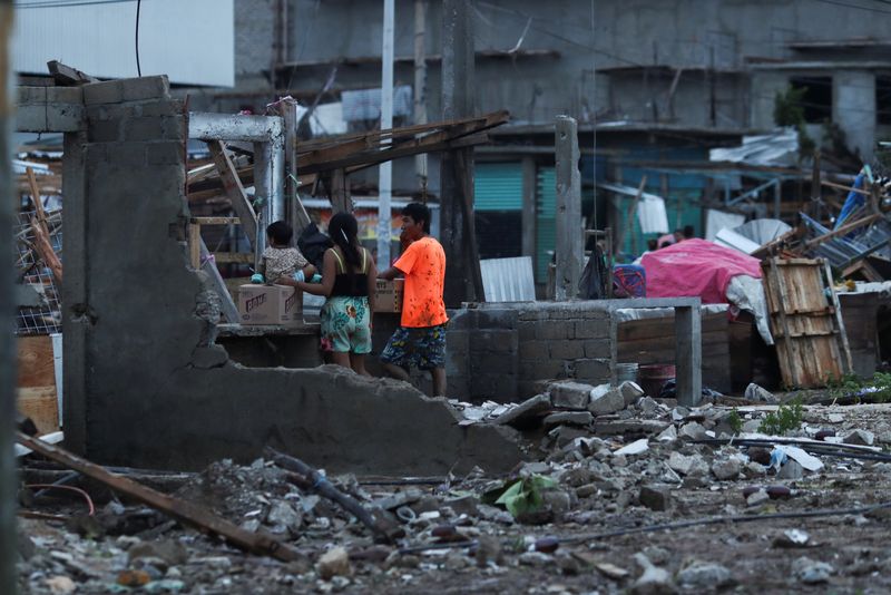 &copy; Reuters. Destruição em Acapulco pelo furacão Otis
 25/10/2023    REUTERS/Henry Romero