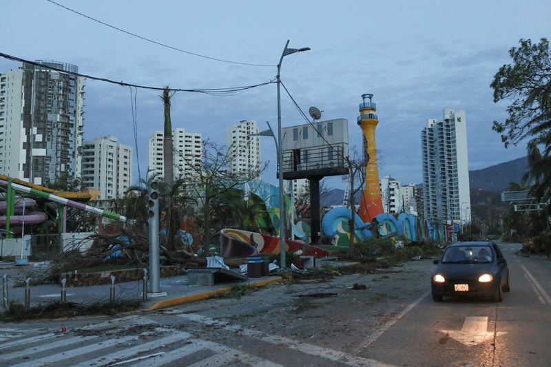 &copy; Reuters. La ville d'Acapulco, au Méxique, après le passage de l'ouragan Otis. /Photo prise le 26 octobre 2023/REUTERS/Henry Romero