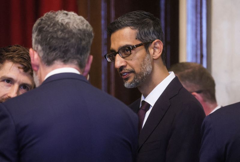 &copy; Reuters. FILE PHOTO: Google CEO Sundar Pichai arrives for a bipartisan Artificial Intelligence (AI) Insight Forum for all U.S. senators hosted by Senate Majority Leader Chuck Schumer (D-NY) at the U.S. Capitol in Washington, U.S., September 13, 2023. REUTERS/Leah 