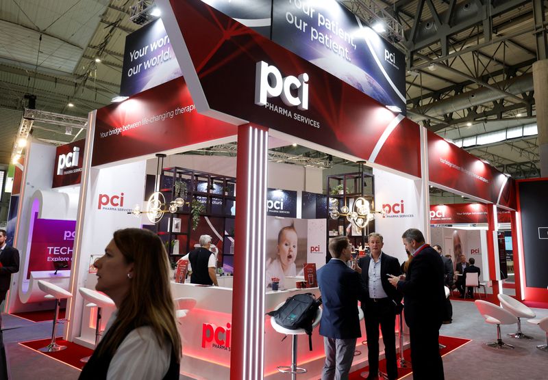 © Reuters. People visit PCI Pharma Services stand during the Convention on Pharmaceutical Ingredients (CPHI), in Barcelona, Spain, October 24, 2023. REUTERS/ Albert Gea