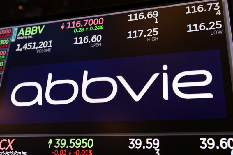 &copy; Reuters. FILE PHOTO: The logo for AbbVie is displayed on a screen at the New York Stock Exchange (NYSE) in New York City, New York, U.S., November 17, 2021. REUTERS/Andrew Kelly/File Photo
