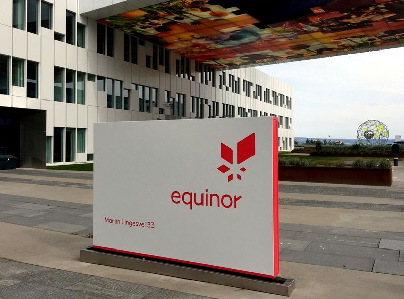 &copy; Reuters. FILE PHOTO: A logo of Equinor, formerly known as Statoil, is seen at the company's headquarters in Fornebu, Norway May 21, 2018. Picture taken May 21, 2018. REUTERS/Nerijus Adomaitis/File Photo