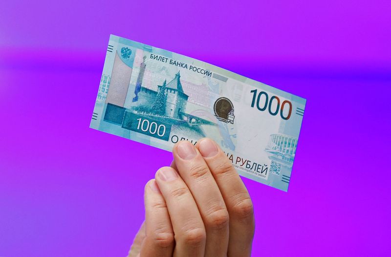 &copy; Reuters. FILE PHOTO: A view shows the newly designed Russian 1000-rouble banknote during a presentation in Moscow, Russia October 16, 2023. REUTERS/Maxim Shemetov/File Photo