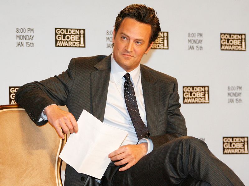 &copy; Reuters. FILE PHOTO: Actor Matthew Perry waits to announce the nominations for the Golden Globe Awards during a news conference in Beverly Hills, California, December 14, 2006.  REUTERS/Fred Prouser/File Photo