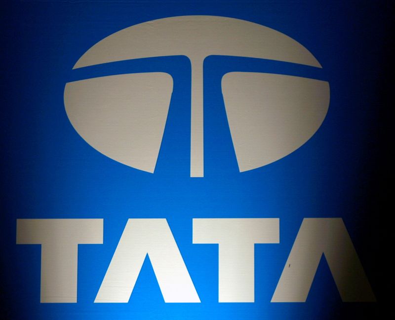 &copy; Reuters. インドの複合企業タタ・グループは、同国で米アップルのスマートフォン「ｉＰｈｏｎｅ（アイフォーン）」の組み立てを開始する。インドでｉＰｈｏｎｅを製造している台湾の電子機器製