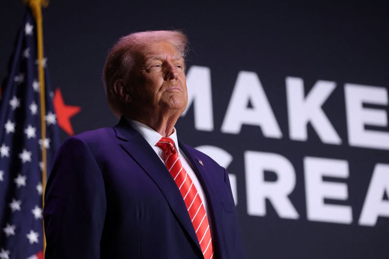 &copy; Reuters. Former U.S. President and current Republican presidential candidate Donald Trump attends a campaign rally in Sioux City, Iowa, U.S. October 29, 2023.  REUTERS/Scott Morgan