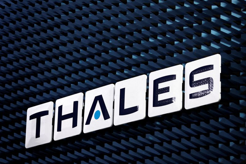 &copy; Reuters. FILE PHOTO: The logo of Thales Group is seen during a visit at the Thales radar factory in Limours, France, February 1, 2023. REUTERS/Gonzalo Fuentes/File Photo
