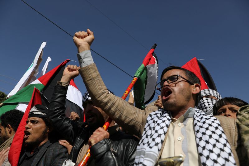 &copy; Reuters. Une manifestation de soutien aux Palestiniens à Sanaa, au Yémen. /Photo prise le 20 octobre 2023/REUTERS/Khaled Abdullah