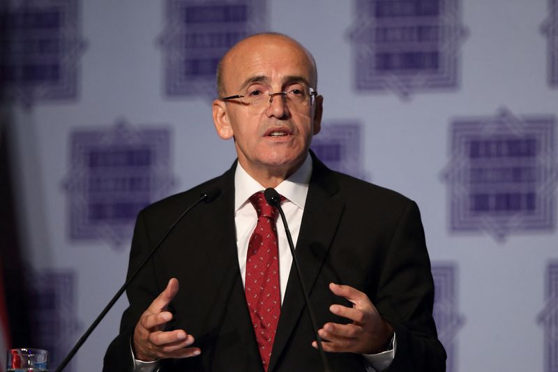 &copy; Reuters. Turkey's Finance Minister Mehmet Simsek speaks during the 66th General Assembly of Turkish Banks Association in Istanbul, Turkey August 17, 2023. REUTERS/Murad Sezer/File Photo