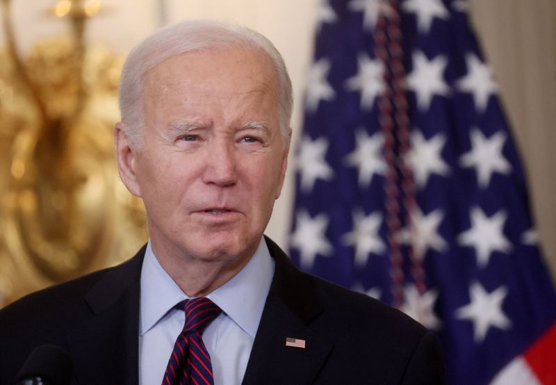 &copy; Reuters. U.S. President Joe Biden holds an event about American retirement economics in the State Dining Room at the White House in Washington, U.S., October 31, 2023. REUTERS/Leah Millis