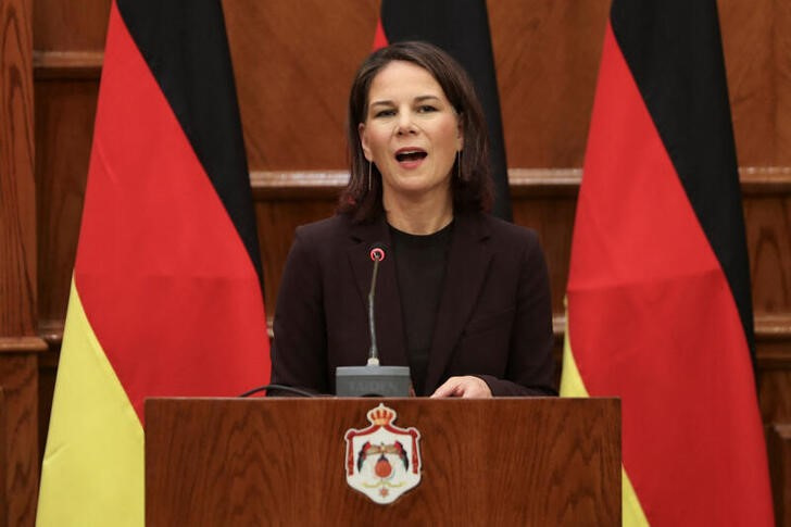 &copy; Reuters. Imagen de archivo de la ministra de Relaciones Exteriores de Alemania, Annalena Baerbock, durante una conferencia de prensa en Amán, Jordania. 19 octubre 2023. REUTERS/Alaa Al Sukhni