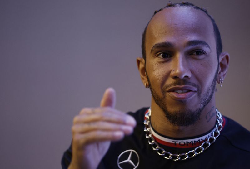 &copy; Reuters. Lewis Hamilton durante entrevista em São Paulo
01/11/2023 REUTERS/Amanda Perobelli