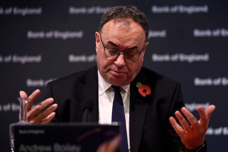 &copy; Reuters. Governor of the Bank of England Andrew Bailey addresses the media during a press conference concerning interest rates, at the Bank of England, in London, Britain, November 2, 2023. HENRY NICHOLLS/Pool via REUTERS