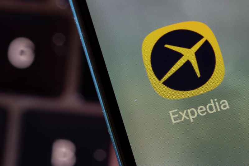 &copy; Reuters. Expedia app is seen on a smartphone in this illustration taken February 27, 2022. REUTERS/Dado Ruvic/Illustration/File Photo
