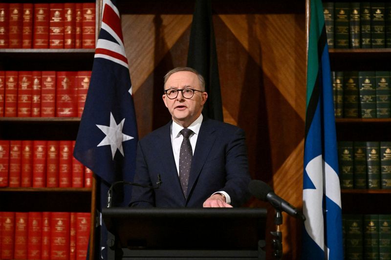 &copy; Reuters. FILE PHOTO: Australian Prime Minister Anthony Albanese speaks to media following a Ministry Meeting, in Melbourne, October 11, 2023. AAP Image/Joel Carrett via REUTERS  ATTENTION EDITORS - THIS IMAGE WAS PROVIDED BY A THIRD PARTY. NO RESALES. NO ARCHIVE. 