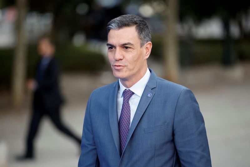 &copy; Reuters. FOTO DE ARCHIVO. El presidente del Gobierno español, Pedro Sánchez, asiste a una reunión informal de jefes de Estado o de Gobierno europeos, en Granada, Andalucía, España. 6 de octubre de 2023. REUTERS/Juan Medina