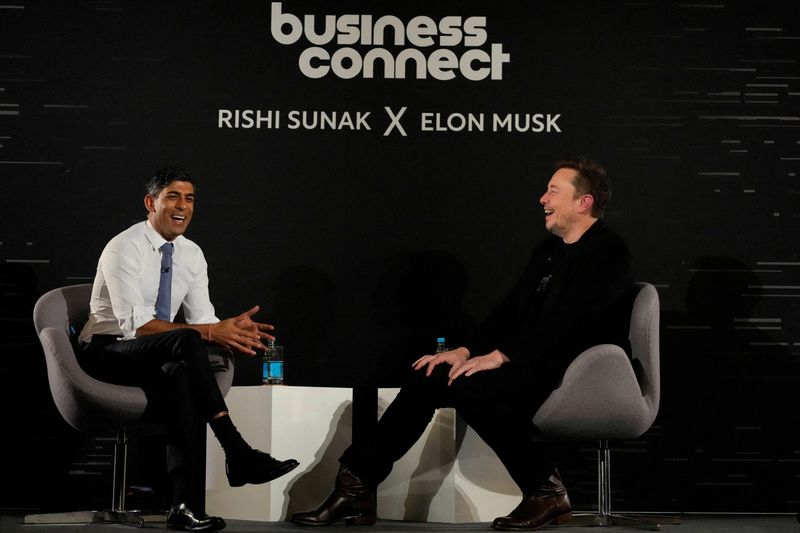 &copy; Reuters. FILE PHOTO: British Prime Minister Rishi Sunak attends an in-conversation event with Tesla and SpaceX's CEO Elon Musk in London, Britain, Thursday, Nov. 2, 2023. Kirsty Wigglesworth/Pool via REUTERS/File Photo